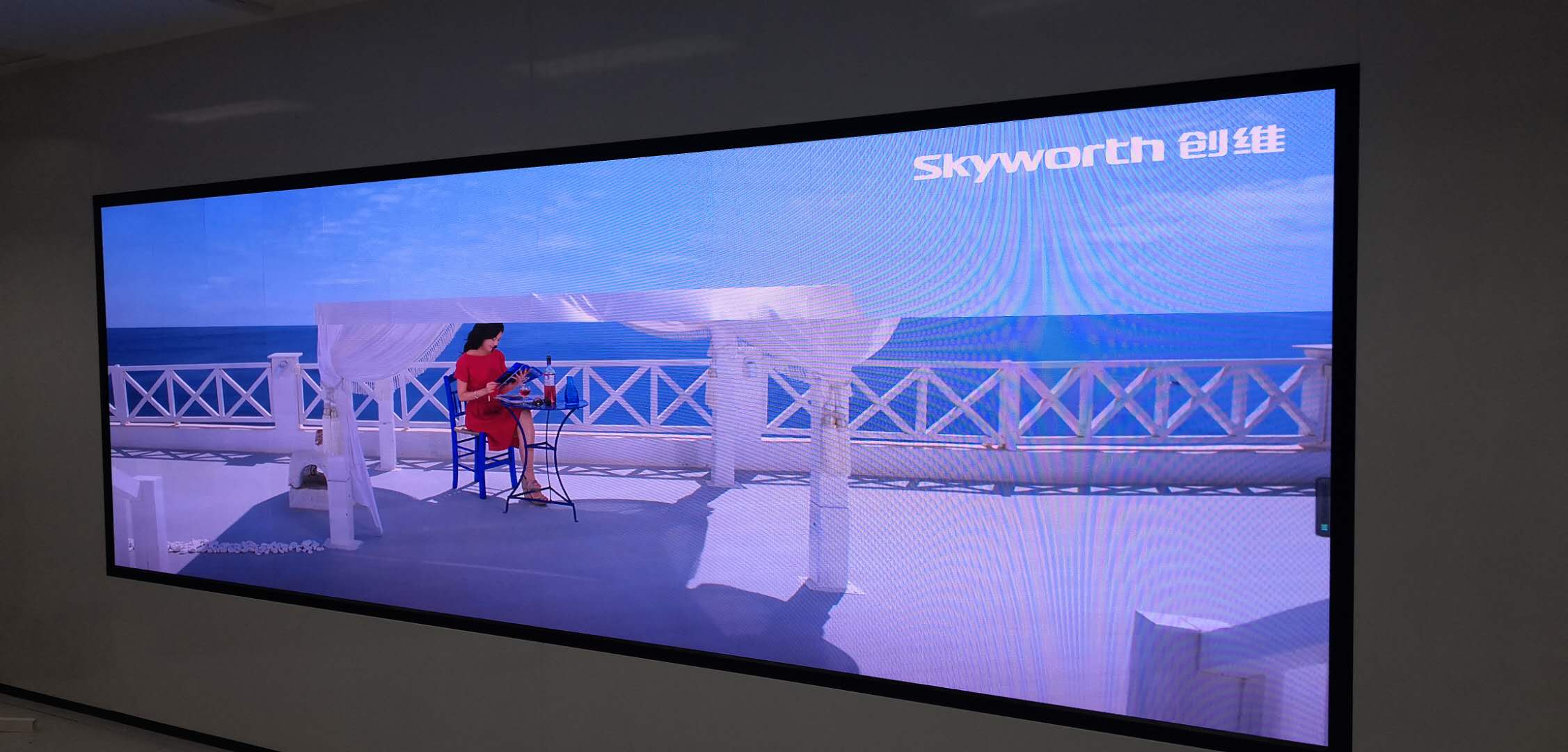 不同場景（像會議室、舞臺、戶外廣告）選LED屏，關鍵看哪些參數呀？